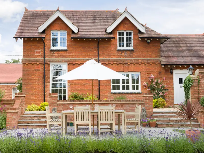 Replacement windows Replacement windows suitable for any property